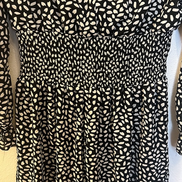 She & Sky Smocked Waist Dress - Size Large, NWT - Picture 5 of 8